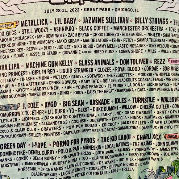 Colorful Lollapalooza Graphic T-Shirt Large - Picture 4 of 5